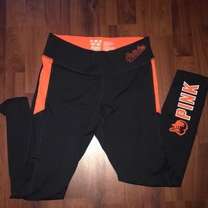VS PINK Orioles leggings